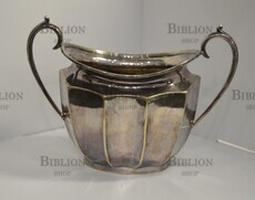 Вазочка с фигурными ручками Sheffield (Англия,посеребрение) - Biblion.shop 