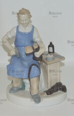 Фарфоровая статуэтка "Сапожник (Grafenthal ,ГДР,1972 -1993 гг) - Biblion.shop 