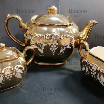 Набор из чайника,сахарницы и молочника(начало XX века,Англия) - Biblion.shop 